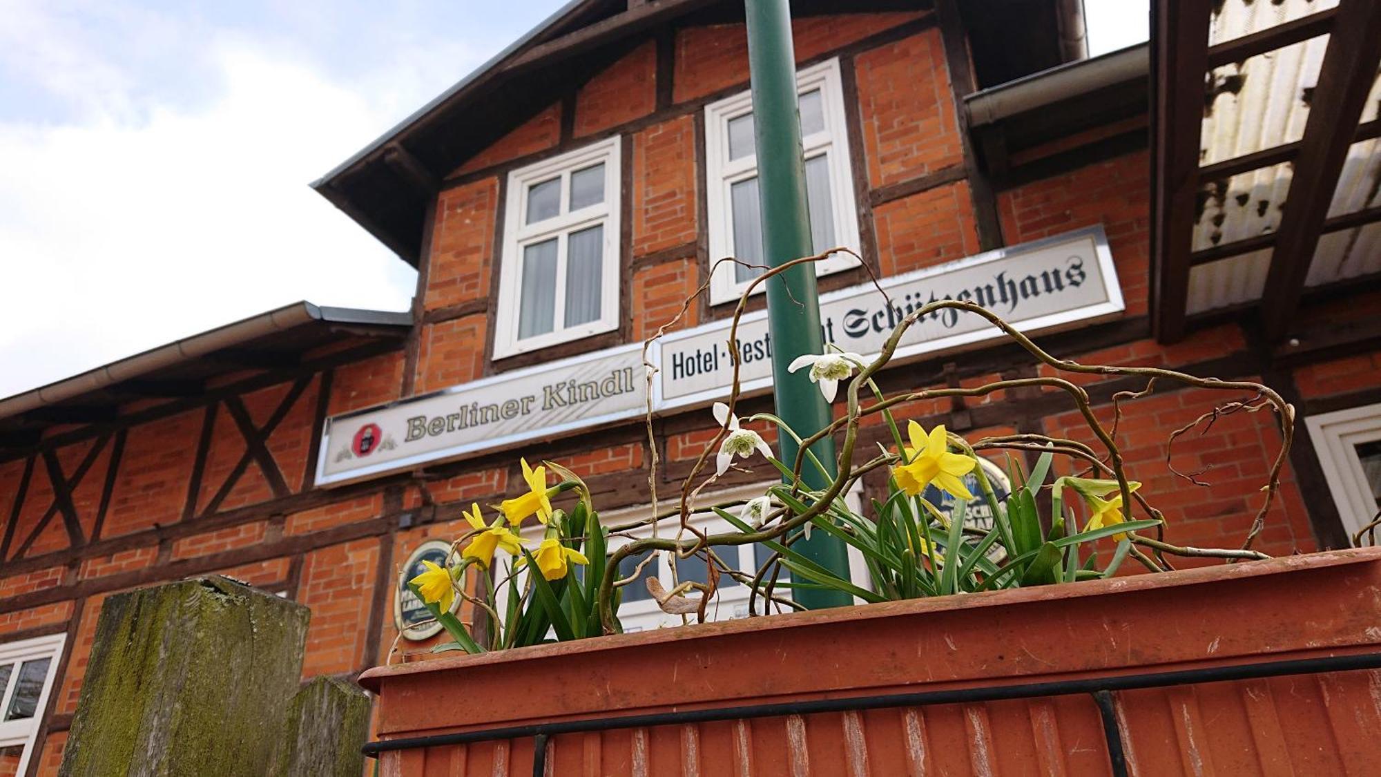 Hotel Schuetzenhaus Lenzen Buitenkant foto